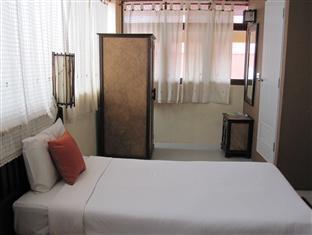 Kalare Night Bazaar Guesthouse Chiang Mai Exteriör bild